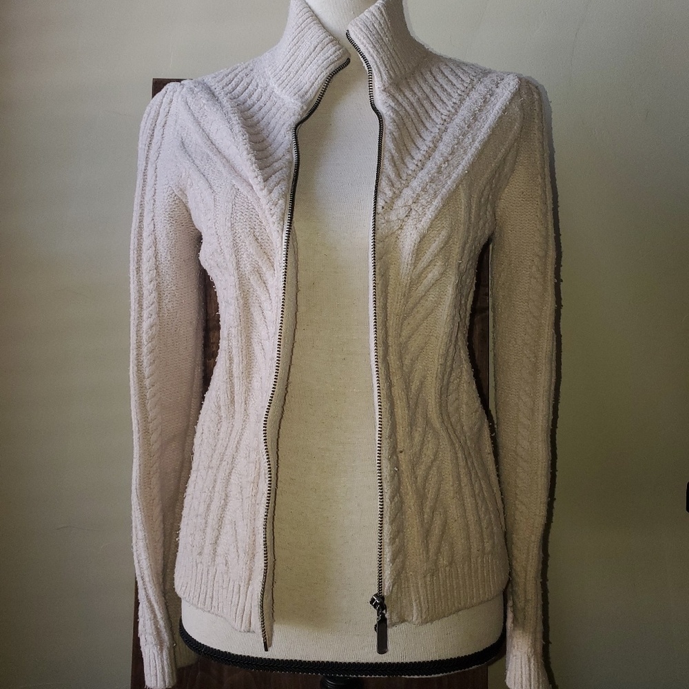 Hinge thick cable knit sweater